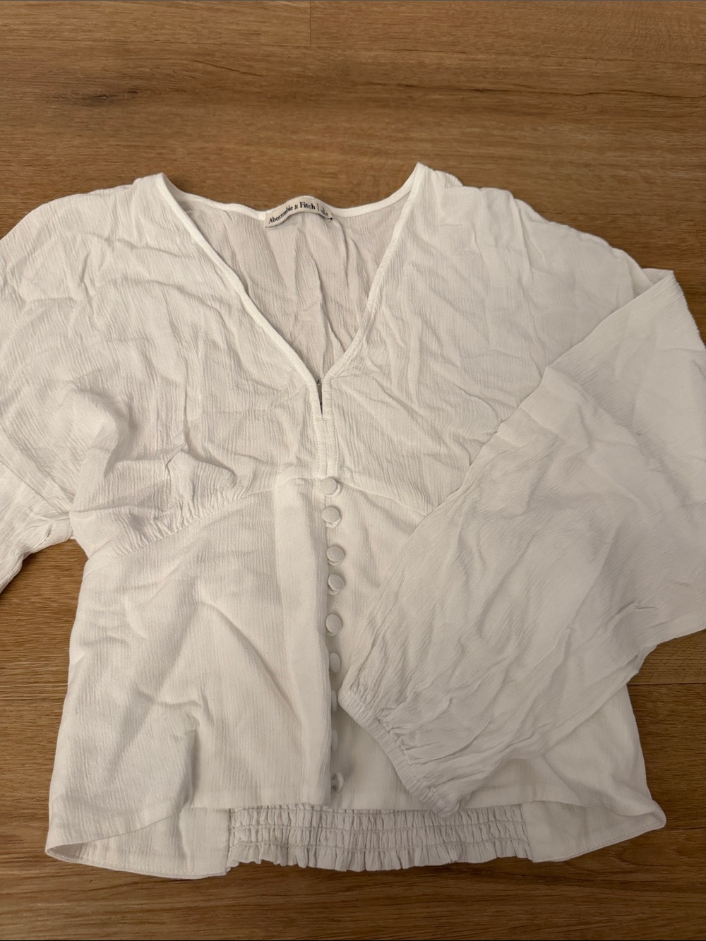 Abercrombie & Fitch White V-Neck Button-Front Blouse
